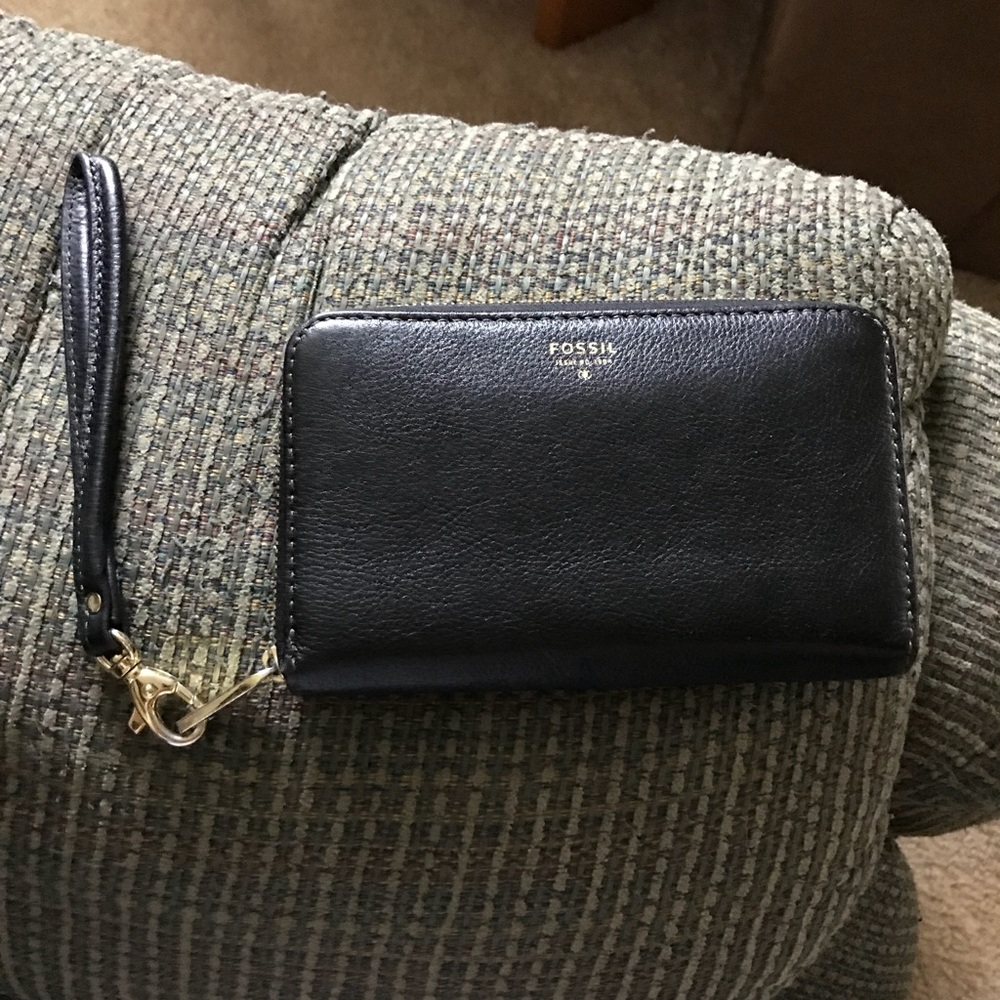 Fossil Wristlet